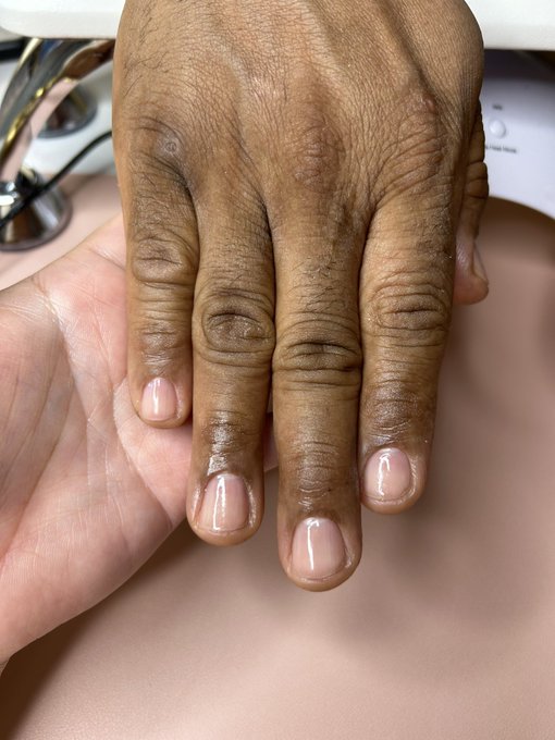 Yeah! Now, I do MANicure to my guys too!🤭  Look at that&hellip; Hands ready to finger my pussy! 😎 https://t<a href="/tag/mvsales"class="tags"><span>#mvsales</span></a>