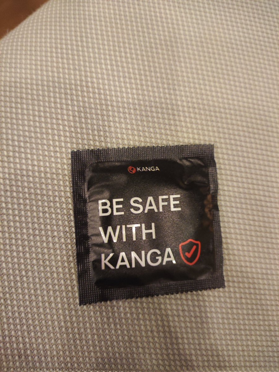 ForysArek's tweet photo. @cryptoeventpl Konferencja była zabezpieczona👍 https://t.co/R4X0QLmex7