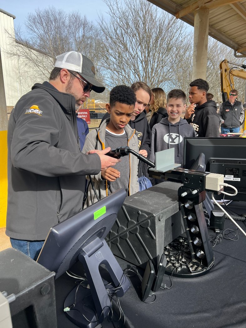 buildms_'s tweet photo. #Throwback to such a fun event! Thanks again to Area Development Partnership (ADP) for hosting & shoutout to our partners at Codaray Construction.
#CTEMonth #MCEFworks #CareersInConstruction https://t.co/xSJwxdQT7S