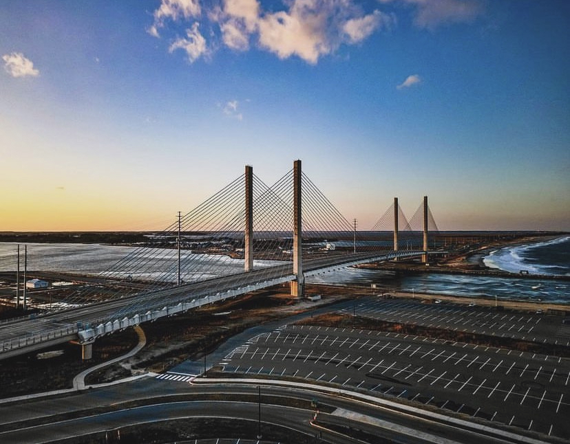 Sunsets by the Indian River Inlet look stunning no matter what time of year!

📷: City_to_sand_photography on Instagram