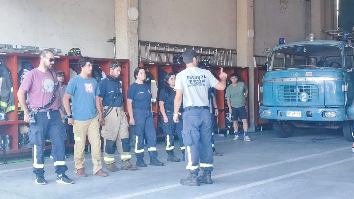 APOYO POR IF PURÉN

Grupo Forestal es despachado en clave 10-12 x 10-2-2 comuna de Purén

#IF #incendiosforestales #2dacia #Pucón