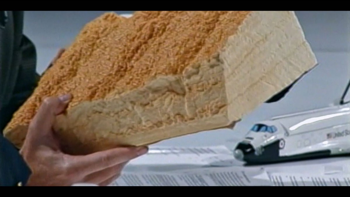dskiuk2's tweet image. Yeah, or course the insulating foam is light .... but the shuttle was already travelling Mach 2+, so anything light would make a BIG MESS, as history unfortunately proved. #SpaceShuttle #Challenger #SpaceShuttleChallenger #BBC2 #BBCTwo