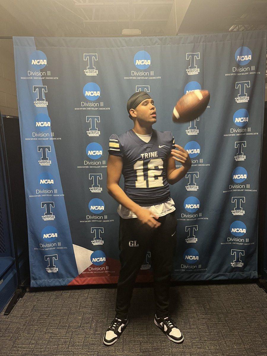 Gavinlamb3232's tweet photo. Huge thank you to @CoachAbbs, @CoachRRiley, and @CoachWilliamsJ for inviting me for a visit. Loved the campus and the atmosphere!! Can’t wait to come back. https://t.co/HUA1kxaQjW