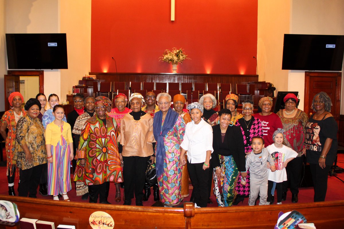 St_PaulBC's tweet photo. First Sunday of Black History Month we were blessed to hear a word from Rev. Jamie Smith🙌 Women of the Word were showed up and showed out with their African attire❤️💛💚🖤 and special thanks to the youth for leading service😇 https://t.co/g2ZHvrQlFW
