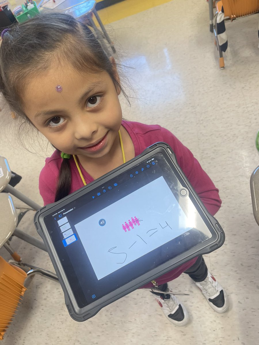 Elizabeth tweet media