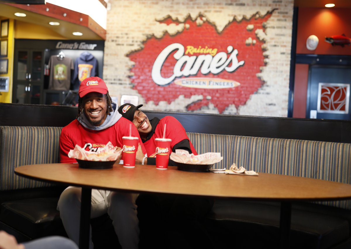 I had a blast serving up game winning Chicken Fingers with the crew in the @raisingcanes Drive Thru! Huge thank you to all the Kansas City fans who showed up!♥️🏆 #caniacambassador