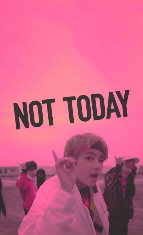 SashaHasami's tweet photo. Ооооооо песне про чемодан сегодня 7 лет!) #NotToday #BTSNotToday #7yearsWithNotToday
Кто не в курсе, я отчётливо слышу в припеве чемодан😄это уже наша с мамой фишка: песня про чемодан https://t.co/cRsxeJRmIz