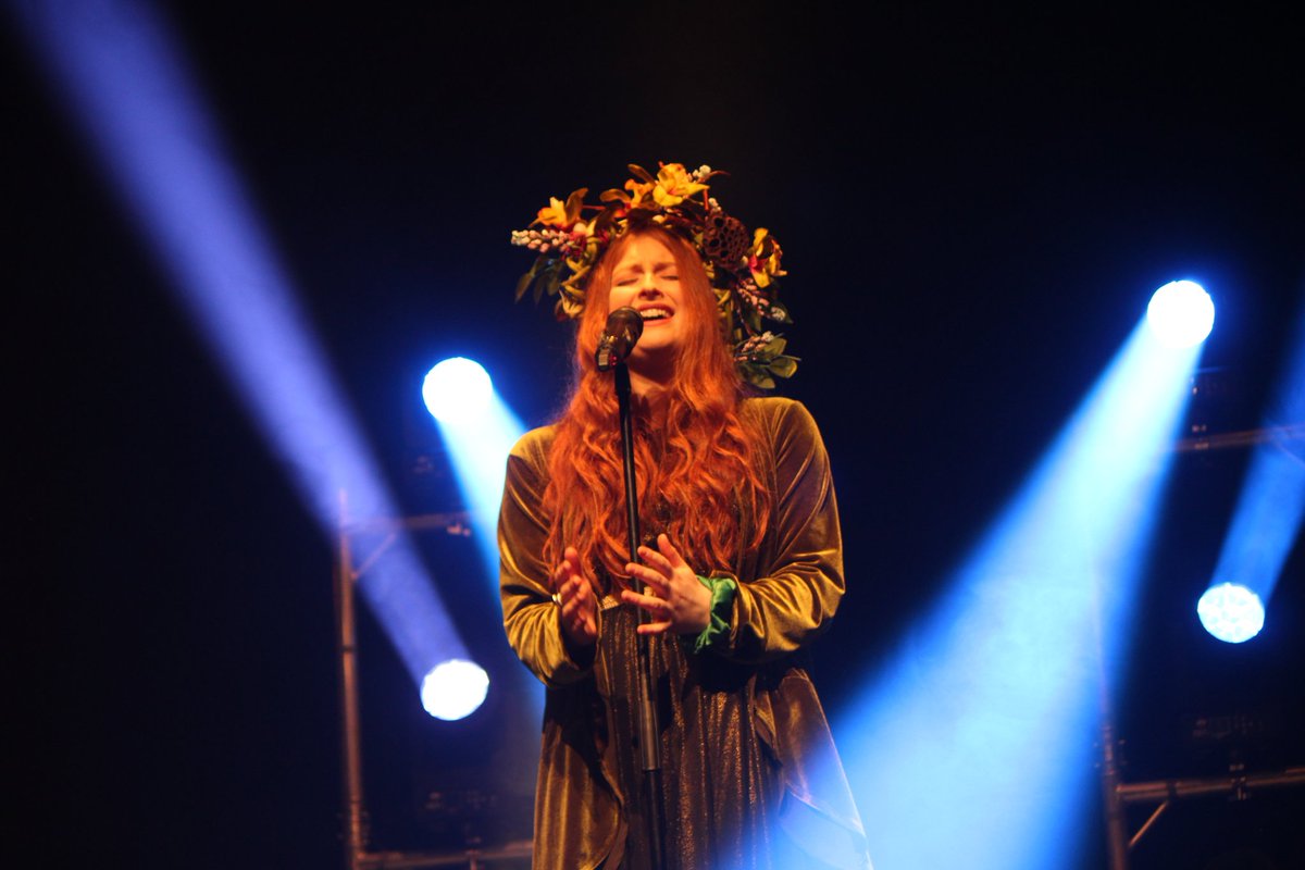 Such a joy to play #inthespotlight @thedeancrowetheatre last night and showcase some of my new original songs from my upcoming debut album. 

#newmusic #supportirishmusic #femaleirishsinger #redhead #live #concert #singing #originalmusic #healingmusic #debutalbum