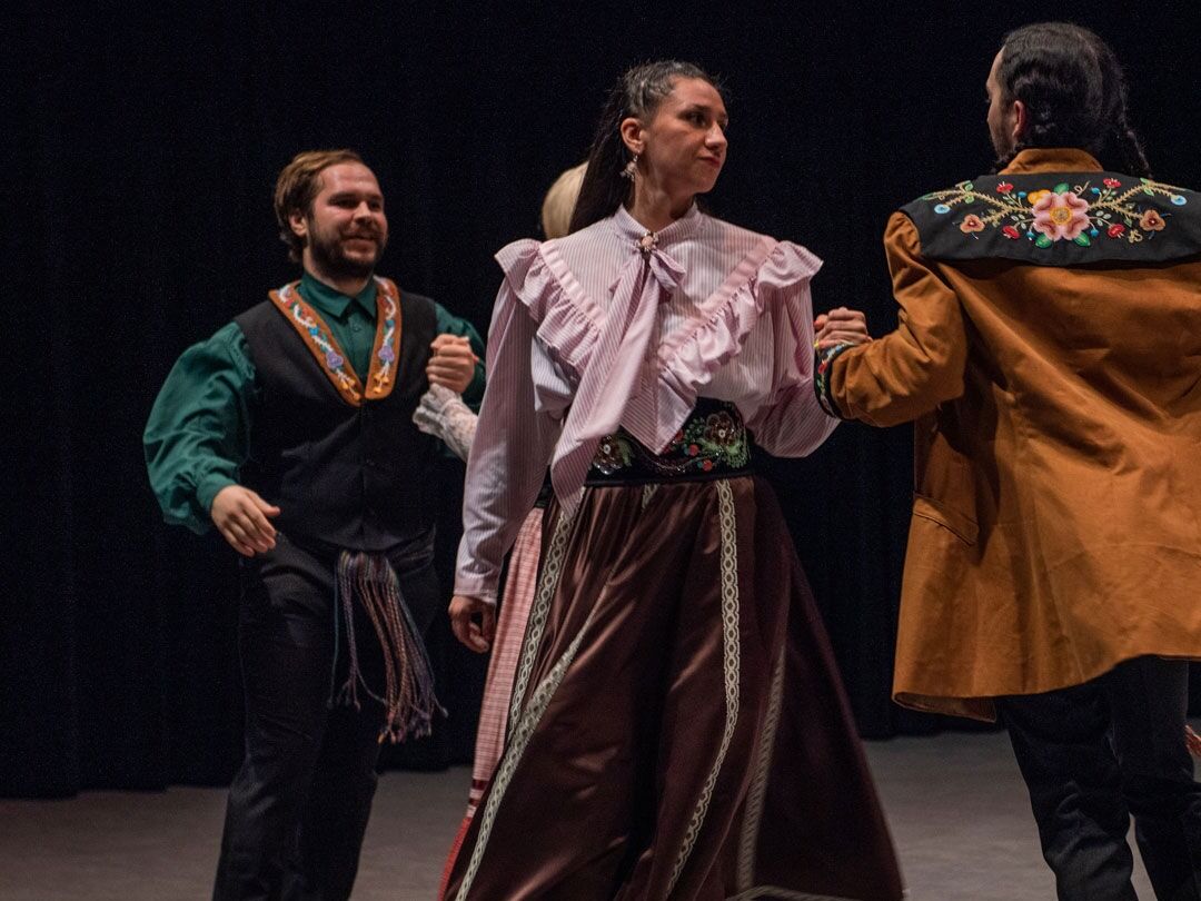 It’s BC Family Day today! This provincial statutory holiday is intended to give BC families a chance to spend time with those they love. Every year it happens on the third Monday of February. Free Family Day activities are offered by the B.C. government! . #Métis #dance