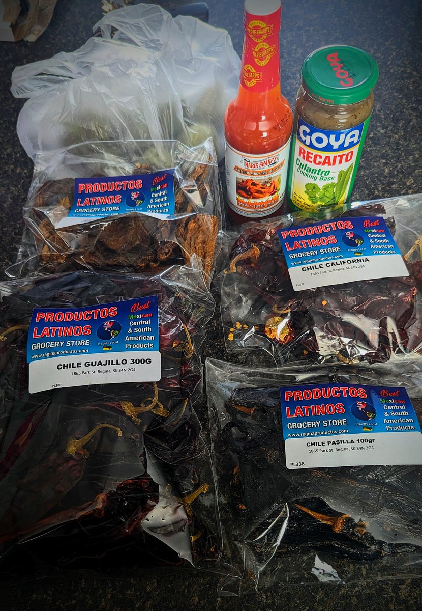 Big shout out to Regina Productos for doing what they do. Stopped in for the first time on my way through, and what a great selection! Highly recommended!