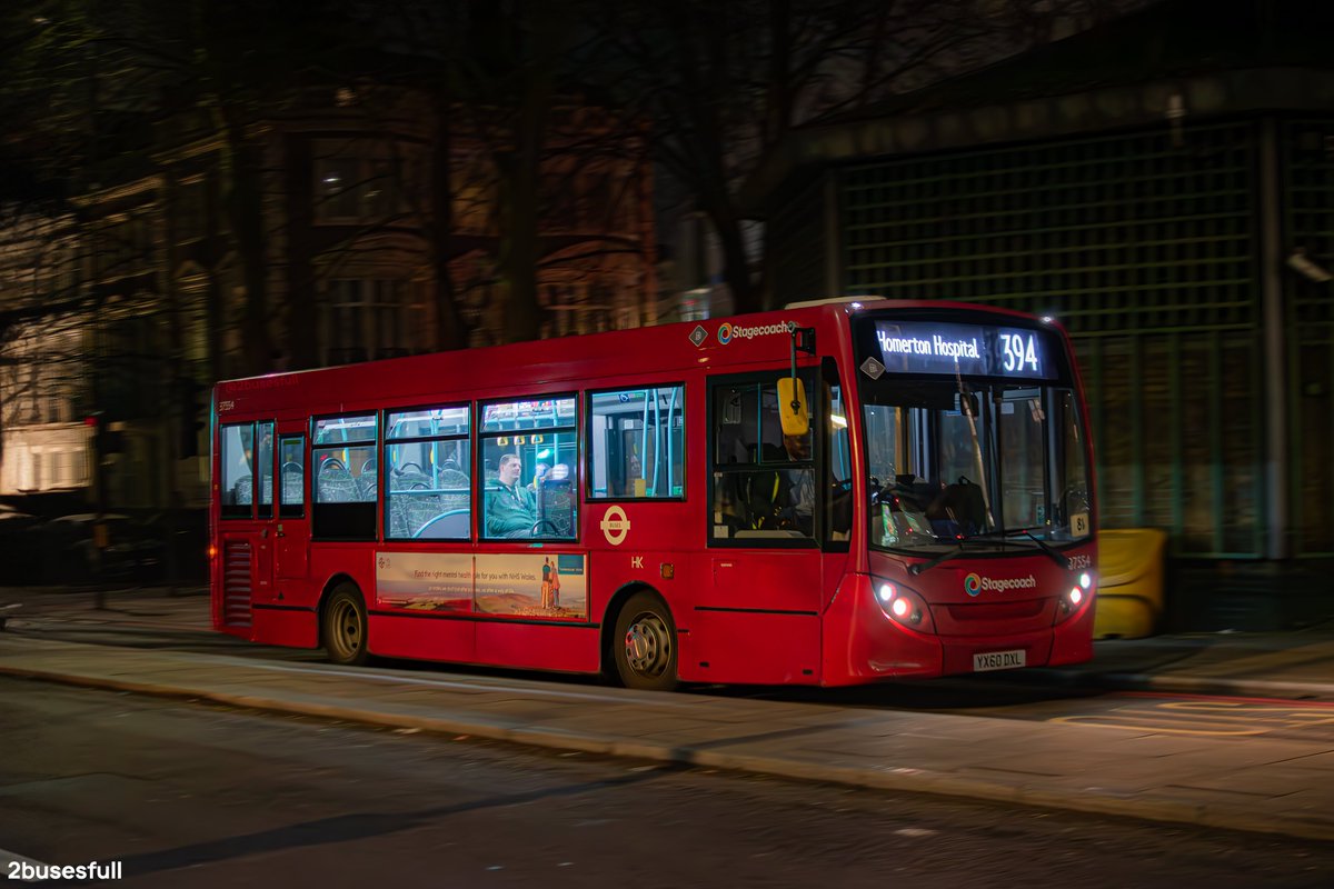 2busesfull tweet media