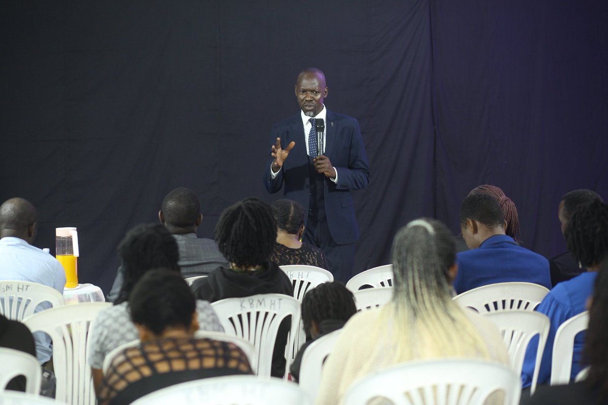 edmondoduka79's tweet photo. 18th Feb 2024, SUNDAY Service was on fire at our KIREKA branch! KBM HOTEL along Kamuli Road  Join us there every Sunday. The presence of God will never leave you unchanged! 

 #TorchBearerUg #sharpshooter #KainosFellowship #prophetedmond https://t.co/otOJPuQmAN