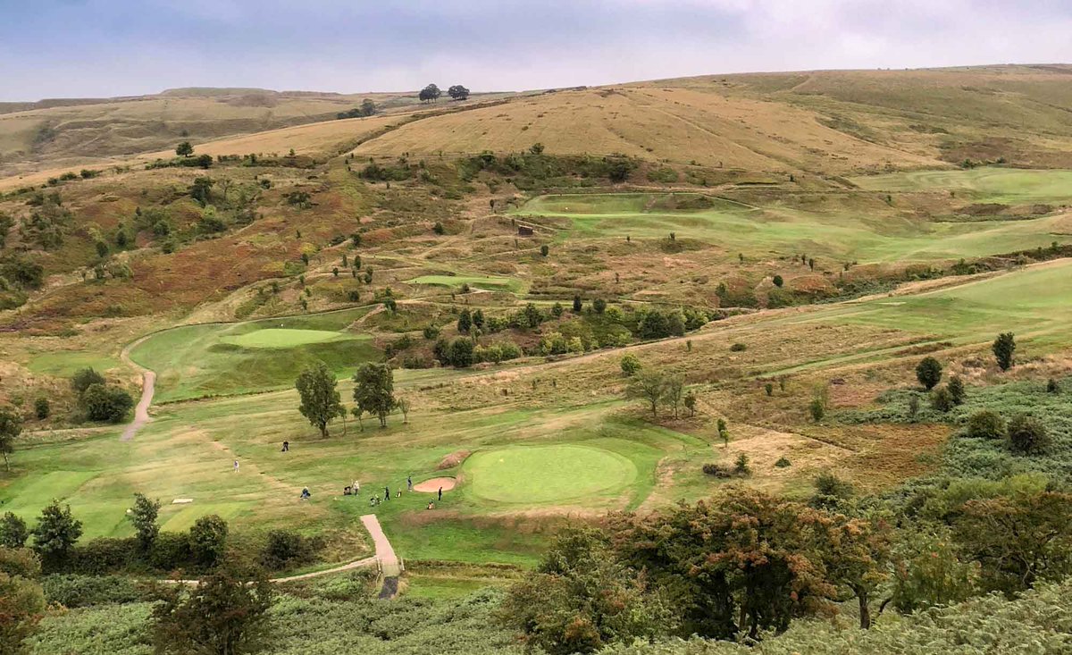 Hititstiff's tweet photo. Halifax - A picturesque, interesting, challenging course. It's something a little bit different and, depending on weather conditions, it'll rarely play the same twice. The jaw dropping 17th is one of the craziest (in a good way) holes that I've ever played. Good fun. ★★★★☆ https://t.co/nBQ4oFs31j