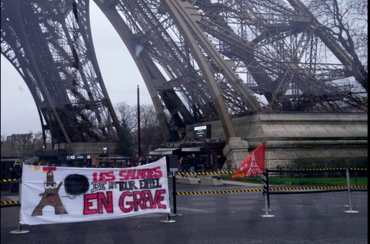 ObserveWest's tweet photo. Strike closes Eiffel Tower in blow to tourists ahead of Paris Olympics.The Eiffel Tower closed on Monday as staff went on strike in protest against the way the Paris monument is managed financially, disappointing the crowds below.#ParisOlympics2024 #strike https://t.co/AA8Ssra2Az