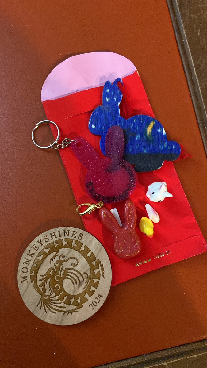MonkeyShoeless's tweet photo. Wandered around and and the dog and picked up two rouges! Thank you @runmonkeyrun253 and whoever left all the little rabbits⭐️ https://t.co/i6fhdgGTb2