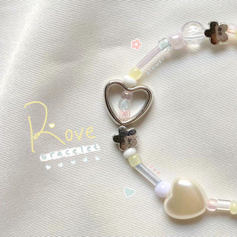 kuromizziee's tweet photo. cute beads bracelet

— a thread https://t.co/TpUJnMwNIX
