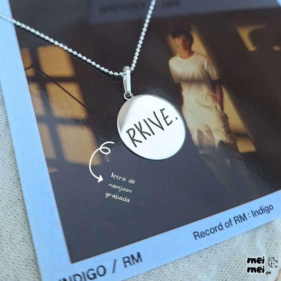 feilianx's tweet photo. Ando buscando a las armygas que quieran un collarcito personalizado de mi bities fav en mi tiendita @/meimeishop.zip en IG. 💜
Obviamente en la colección vendrán los demás, pero vamos poco a poco. 💕
#BTS #ARMY #armymx #BTSmx https://t.co/HeC5ZnLP2h