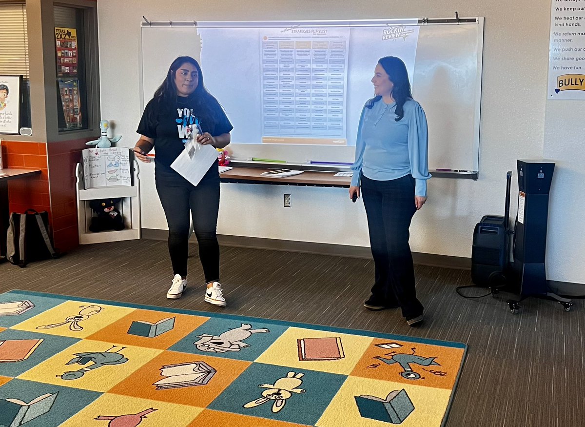 PurpleHeart_ES's tweet photo. Our Teachers keep Rockin ✌️to the @lead4ward ⭐️ Countdown Review 🎸 #PlayHowYouPractice Heroes 💜 https://t.co/OEcTo48Png