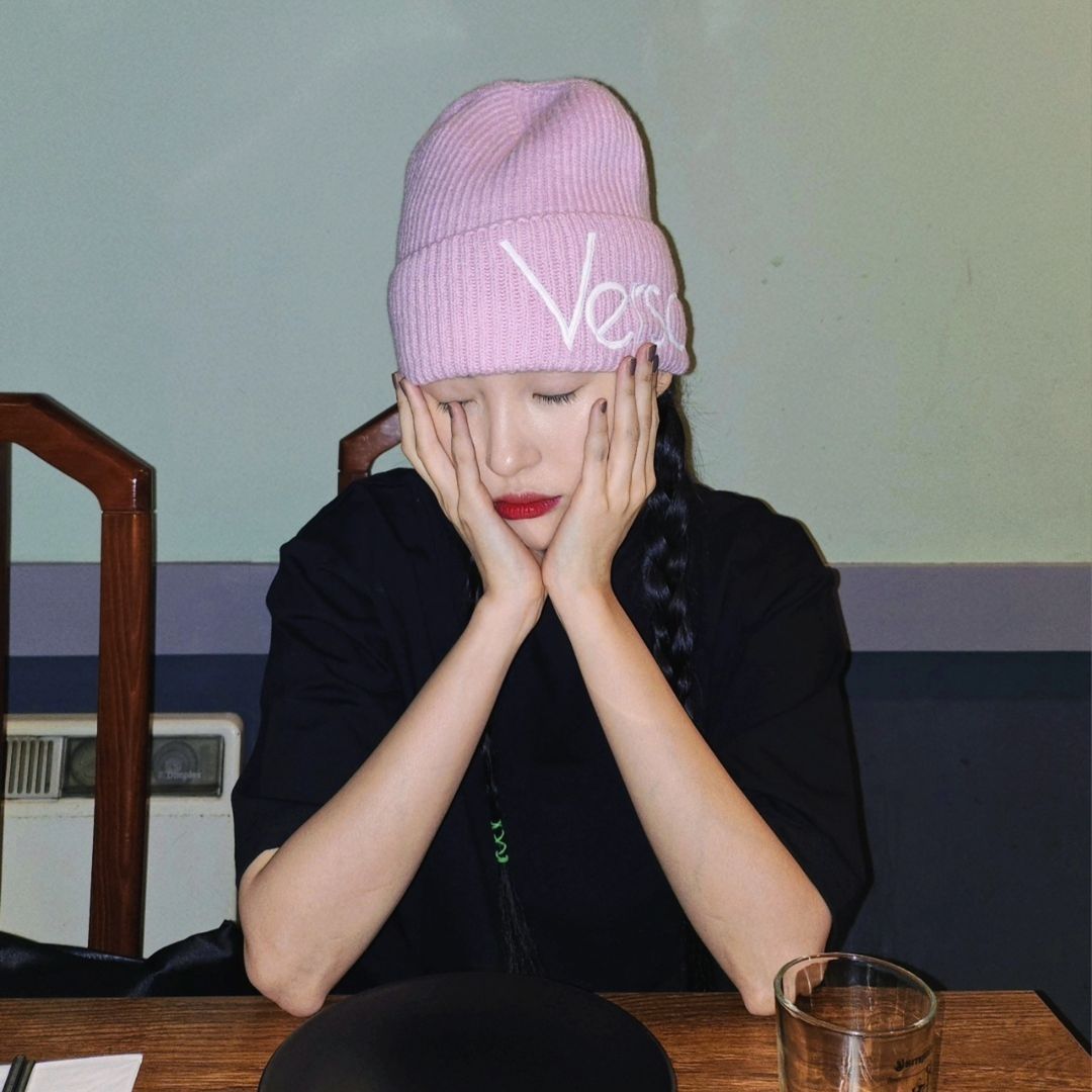 SUNMIFILES's tweet photo. 240220 sunmi instagram update https://t.co/P6jCo5alA9