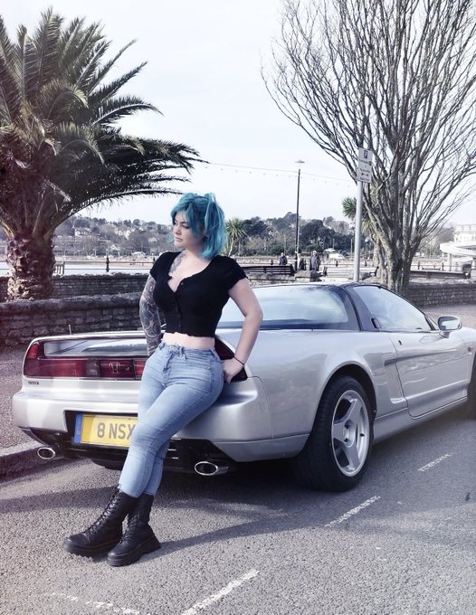 Just a girl and her Honda raw dogging it through life https://t.co/6SjyLsa5kE