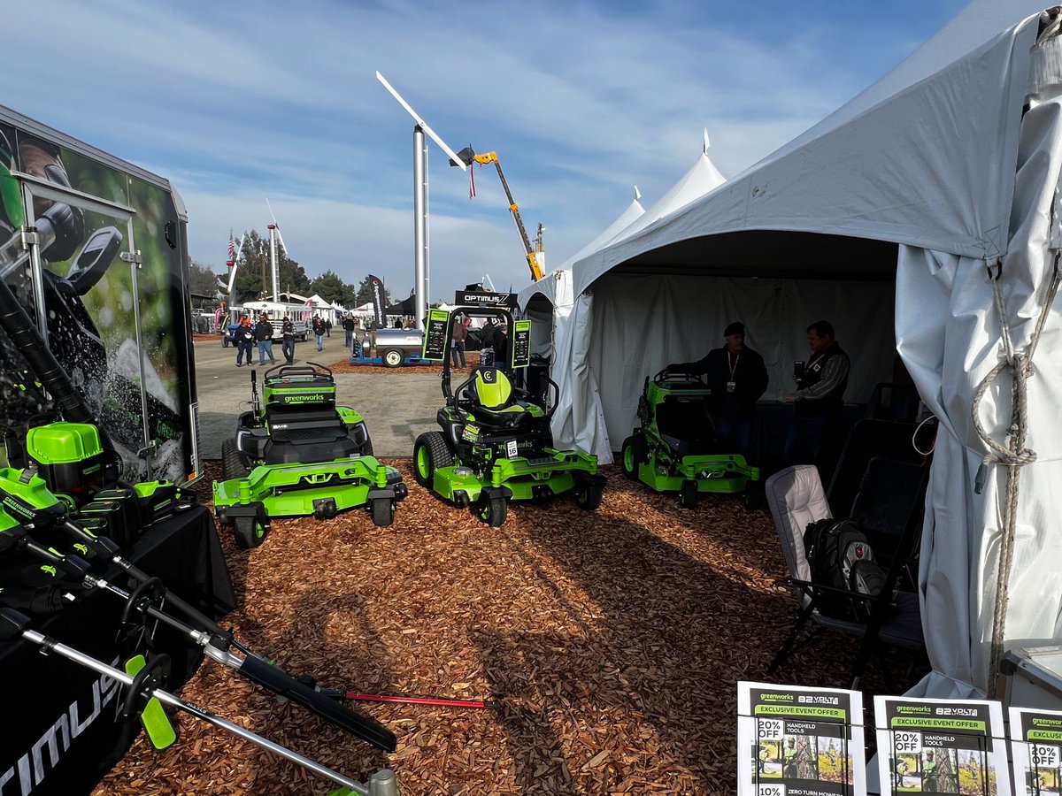 greenworkstools's tweet photo. Last week, our team was excited to showcase our complete Greenworks Commercial lineup at the Tulare Ag event!
📸: Territory Sales Manager, John Meneghetti
#GreenworksCommercial #Greenwork #ProductivityPoweredByGreenworksCommercial #BestinBattery https://t.co/tNaB4IElpu