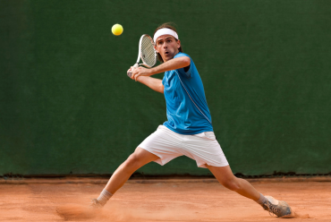 TheBioMechanics's tweet photo. Learn how to assess and improve #trunkrotation to help decrease #backpain and improve movement performance when #golfing and playing #tennis. https://t.co/jMfqej4zbn https://t.co/GWIIGbfii6