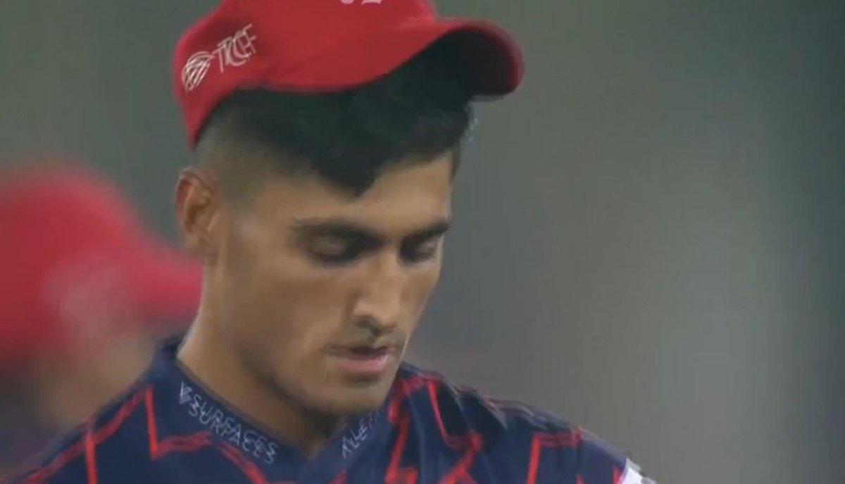 _FaridKhan's tweet photo. - 18-year-old Ubaid Shah bowling at 145KPH 
- 17-year-old Mohammad Zeeshan bowling at 141KPH 
- 20-year-old Jahandad Khan hitting 45* off 17
- 22-year-old Khawaja Nafay smashing 60* off 31 

Padosiyo, hay aisa talent IPL mein? Sach sach btana 🇮🇳😉 #HBLPSL9 https://t.co/e1u5LCcmGF