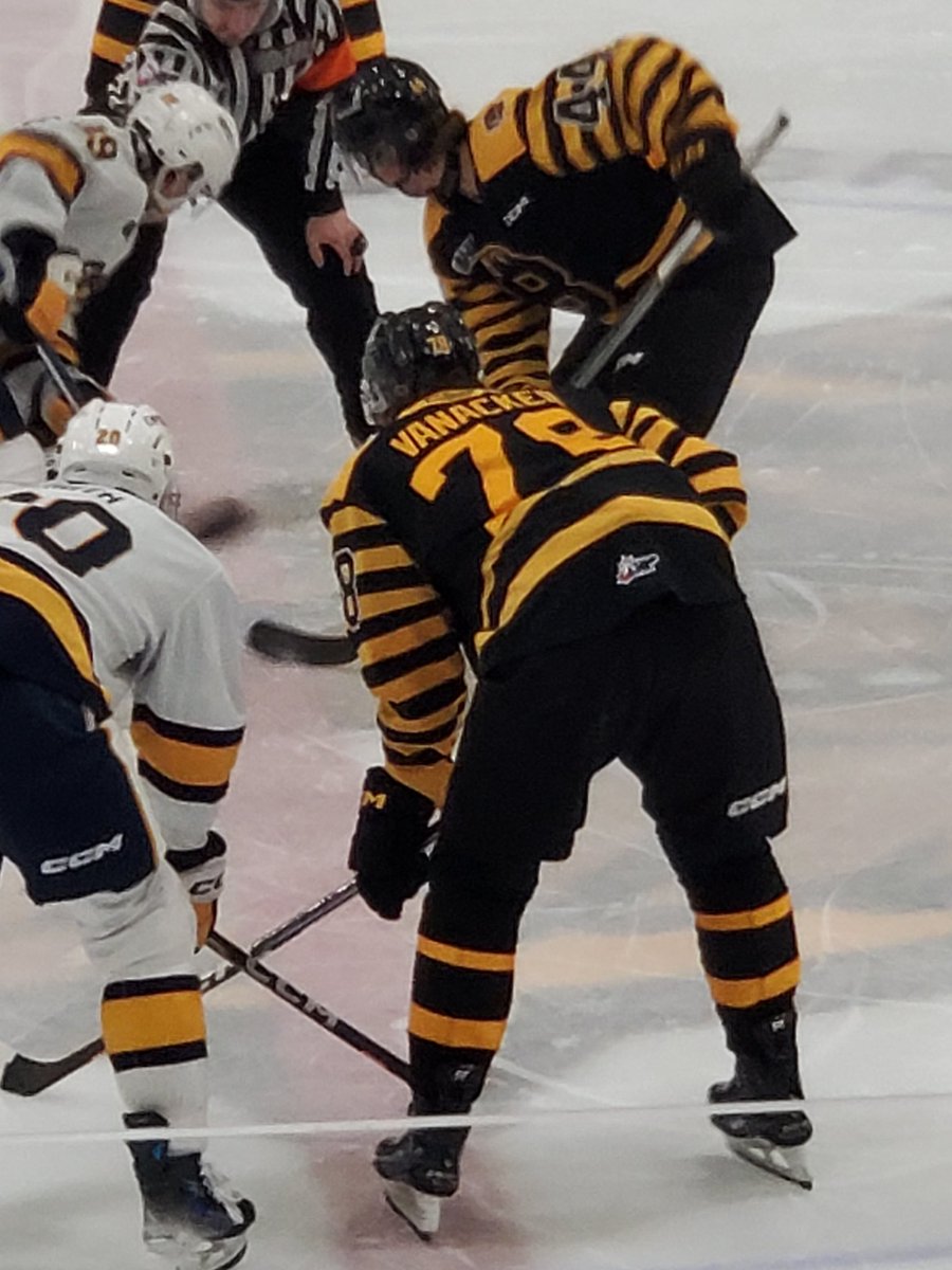 Our own hometown hero! Marek Vanacker playing for @BulldogsOHL and a past detasseller and deroguer for @HORIZON_SEEDS a great game on family day.