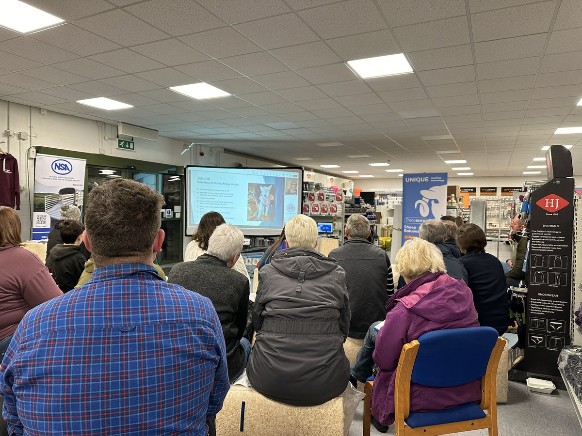 Brilliant <a href="/natsheep/">National Sheep Association</a> Northern workshop tonight.
‘What makes a successful lambing?’
<a href="/CarrsBillington/">Carr's Billington</a> 
<a href="/CarrsYoungstock/">Carr's Billington Calf and Youngstock</a> 
<a href="/AHDB_BeefLamb/">AHDB Beef & Lamb</a> 
@AnimaxNutrition 

#time4lambing #lambingseason #lambing