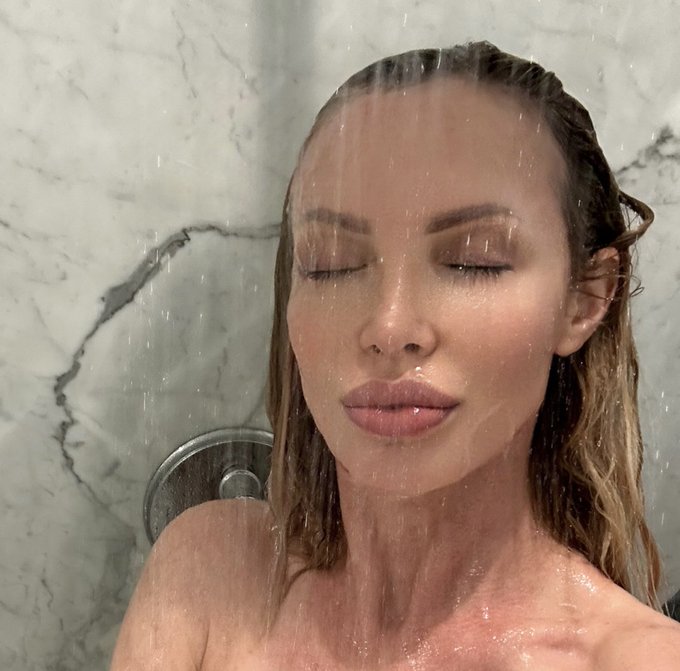 A hot shower 🚿 is always a good idea https://t.co/cAtSbcJyww<a href="/tag/benzmafia"class="tags"><span>#benzmafia</span></a><a href="/tag/avn"class="tags"><span>#avn</span></a>