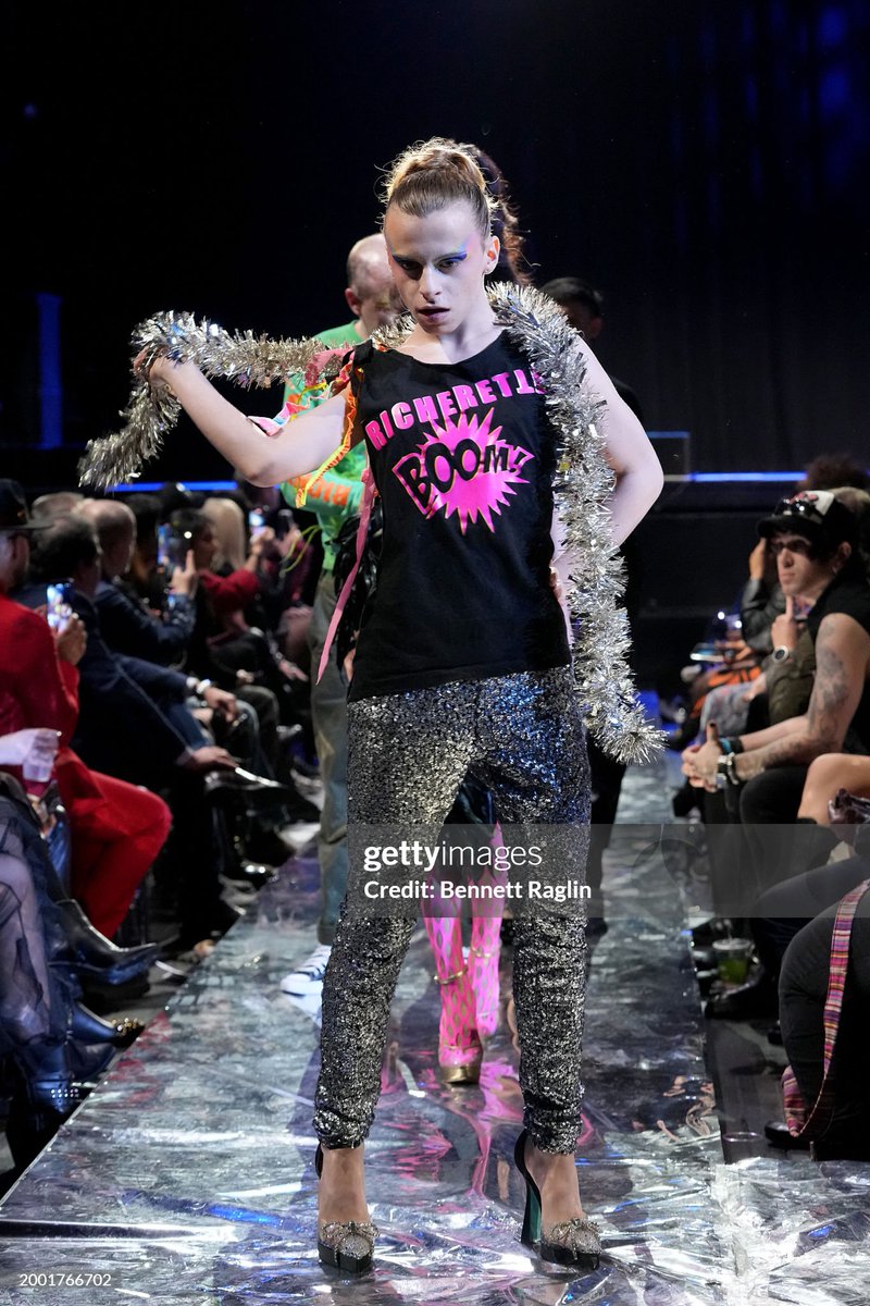 desmond_amazing's tweet photo. Feeling Boom! at @nyfw for RICHERETTE

#richerette #desmondisamazing #nyfw #newyorkfashionweek #fashionweek #runwaymodel #nycmodel #nycfashion #nycfashionweek #fashionshow https://t.co/tmSHfCULtG