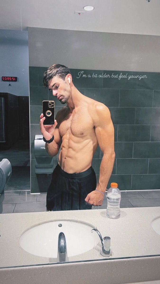 Ph_CW's tweet image. Chad White @Chad__white
instagram.com/chadwhite21