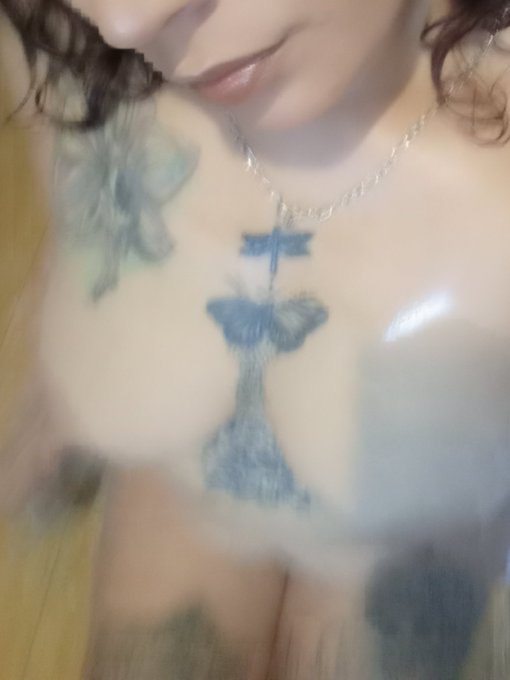 Deseando que me recorran con la lengua y algo m&aacute;s 😈 https://t.co/3NWd5MB5uu<a href="/tag/dildo"class="tags"><span>#dildo</span></a><a href="/tag/hotsex"class="tags"><span>#hotsex</span></a><a href="/tag/kika"class="tags"><span>#kika</span></a><a href="/tag/latinahot"class="tags"><span>#latinahot</span></a><a href="/tag/venida"class="tags"><span>#venida</span></a>