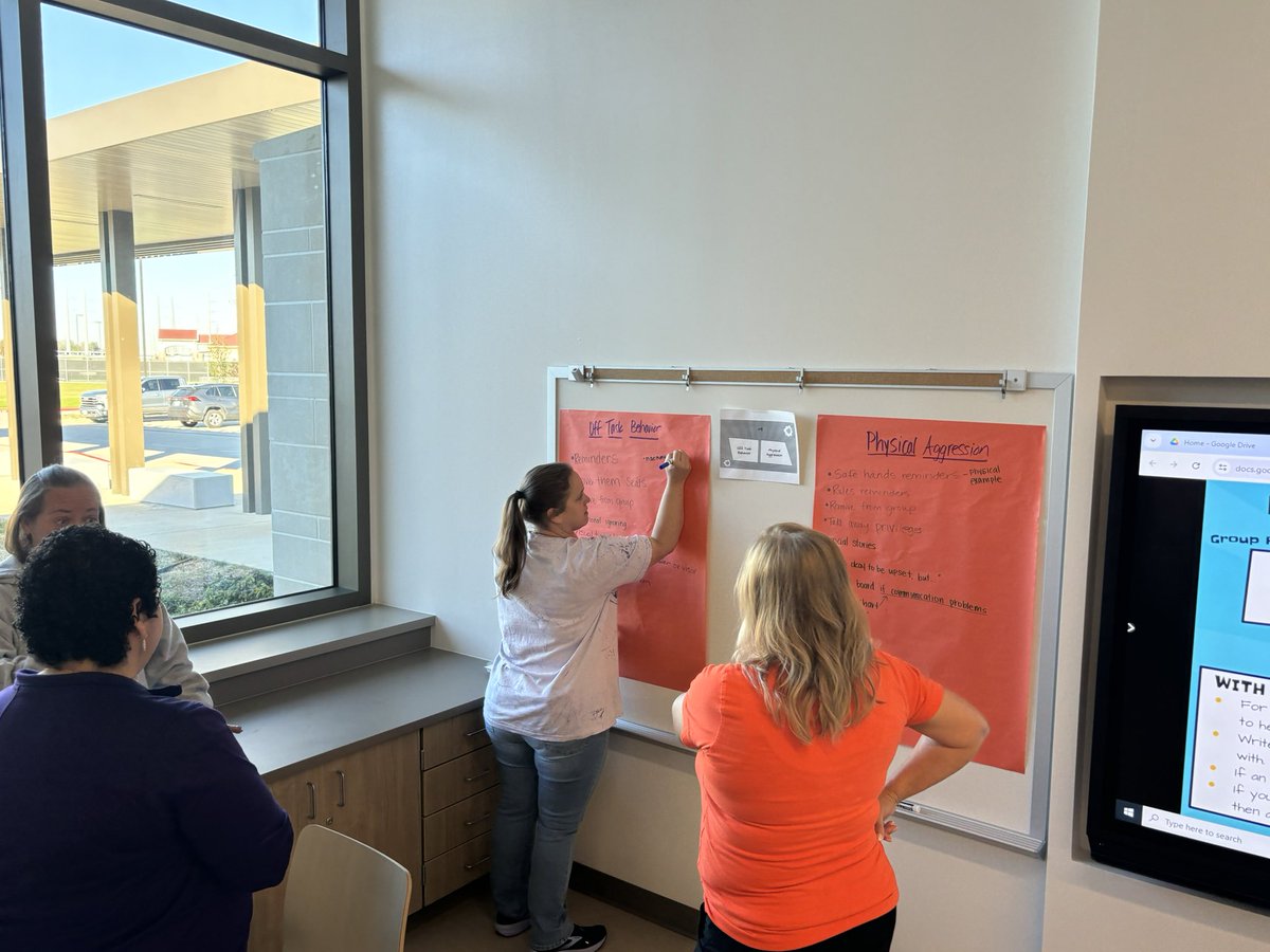 Teachers <a href="/RoarkEarly/">Roark Early Education Center</a> started the day off by providing strategies to support different student behaviors. Thanks behavior coalition for heading this up! What great collaboration! Now we have more strategies in our tool boxes! #TeacherSupport #Growing