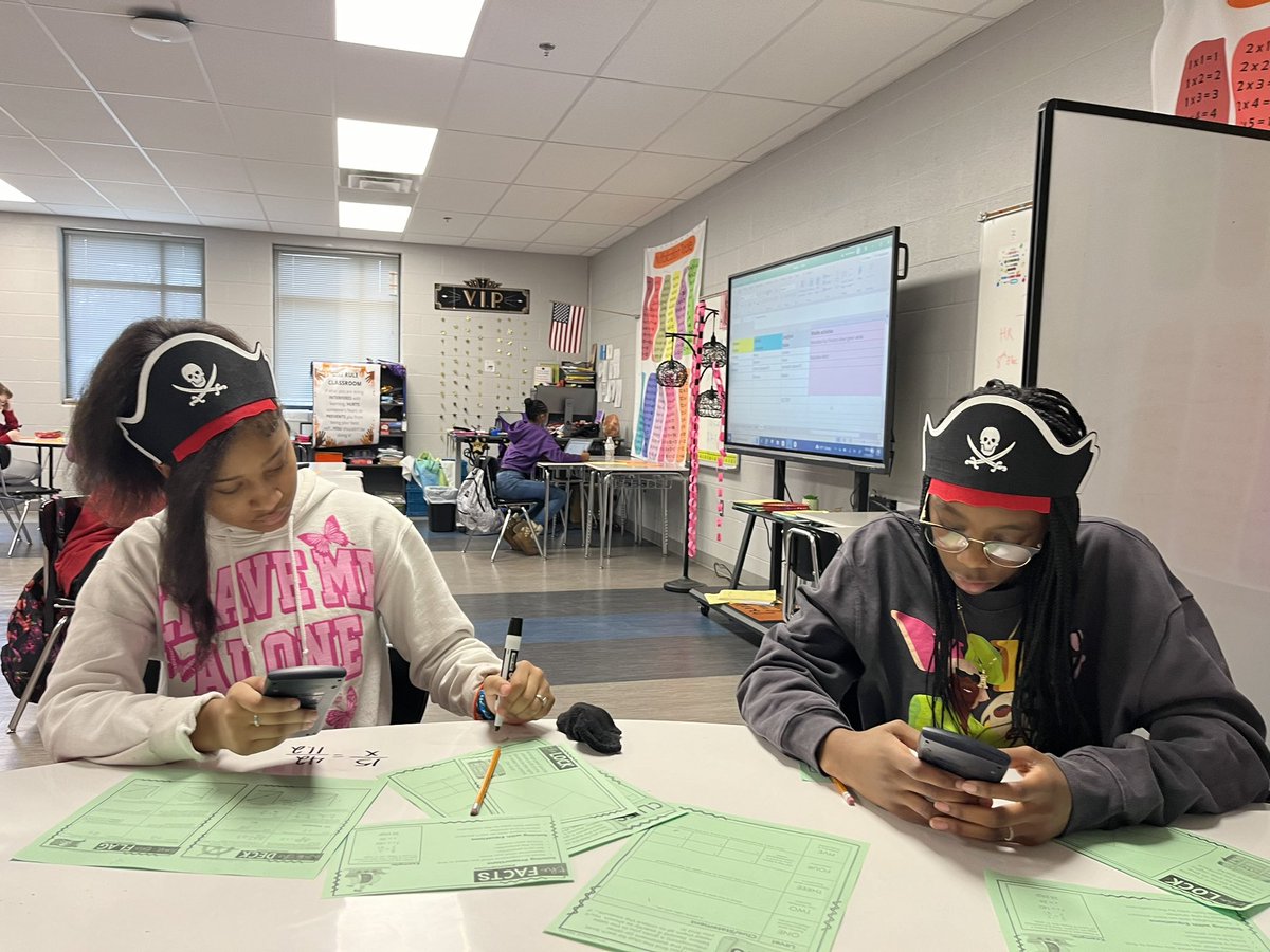 KarinKeener's tweet image. Ratios and Proportional Relationships are much more engaging when you are pirates searching for puzzle pieces to unlock treasure!  #LMSLevelUp