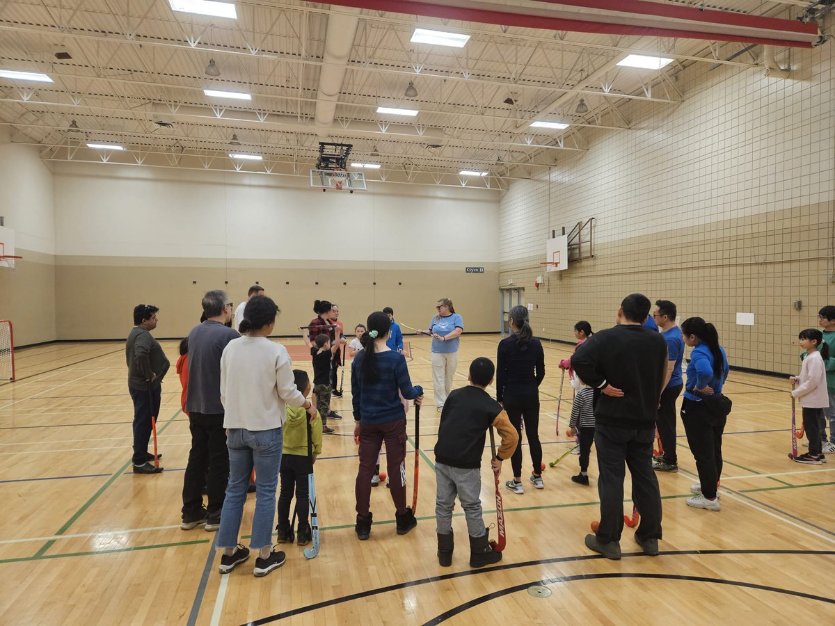 FHalberta's tweet image. Celebrating Family Day in style with @sportcalgary! Huge thanks to @saracensfhc for their invaluable coaching support. Wishing the entire FHA community a joyful Family Day! 

#YYCFieldHockey #FieldHockeyAlberta #TryItFree #AllSport