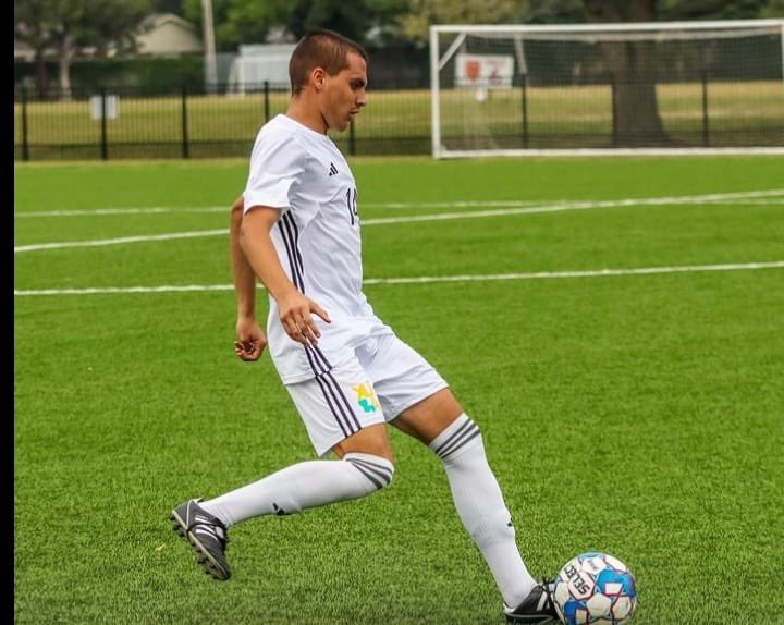 🚨New Signing Alert🚨 Welcome to the Rebels Family Savo Sretenovic!
Joining us from Novi Pazar, Serbia! 🇷🇸 
Savo will be joining us in the Fall 2024. #2024recruit #newsignee #welcometothefamily #hillcollegesoccer #gorebels❤️💙 #weareone
