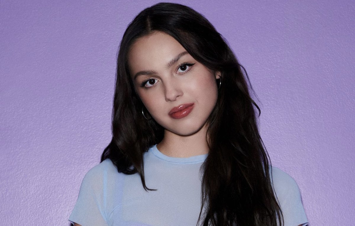 PopCrave's tweet photo. Happy 21st birthday to the talented Olivia Rodrigo. https://t.co/ZmYpQCJvyP