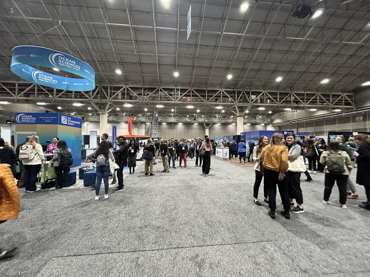 KindallMurie's tweet photo. Excited to be here at #OSM24 to present my research on Mussels, flow and seawater chemistry! @UWBiology @MarineBiol_FHL @carrington_lab https://t.co/T5MblNwsKB