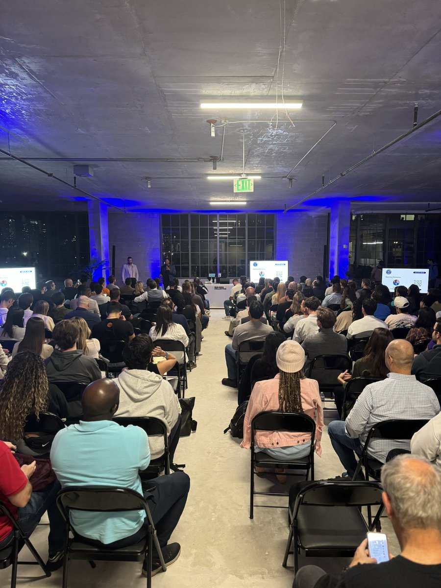 JuanMBarrero's tweet photo. Full house @ #BuiltinMiami Amazing free program for builders in Miami! Congrats @ShrimpSociety_ @VentureMiami
At @LazoUs We are proud of being an small part of this huge impact!
#MiamiTech
@FrancisSuarez @ErickGavin7 @chris_daniels27 https://t.co/WaZz3yPbN8