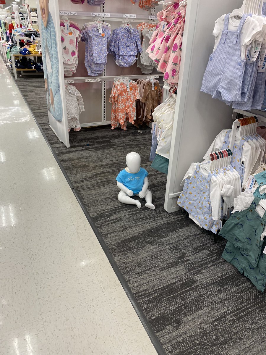 AlisonIsBossy tweet media