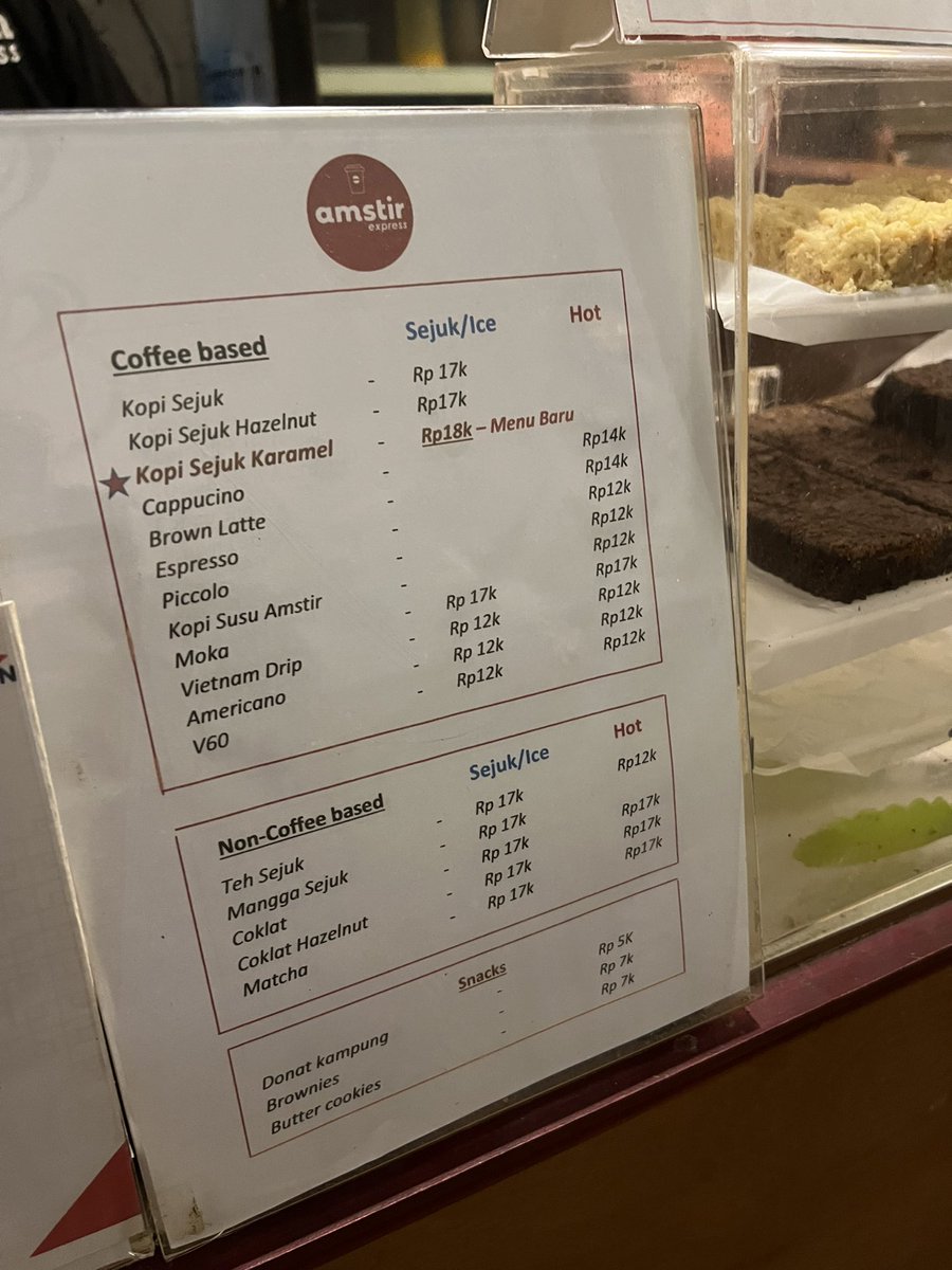efenerr's tweet photo. Cappucino termurah se-Indonesia mungkin

Ownernya bisnis kopinya gede banget, green beans, ekspor dan B2B supplier, makanya bikin cafe kaya amal soleh.

Mesin La Marzocco, Susu Greenfield, harga 14.000,00

the one and only Amstirdam, ini yang di Batu

https://t.co/y6SU8B5z3e https://t.co/Hlq3bf9JOw