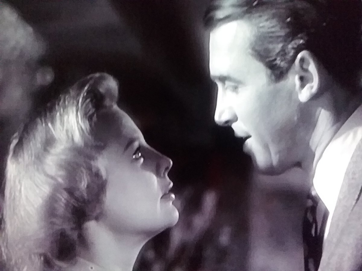 TCMCult's tweet photo. George Bailey is cheating on Mary Hatch with Ethel.
#TheStrattonStory #Itsawonderfullife #TCMParty https://t.co/s7AzjIssiu
