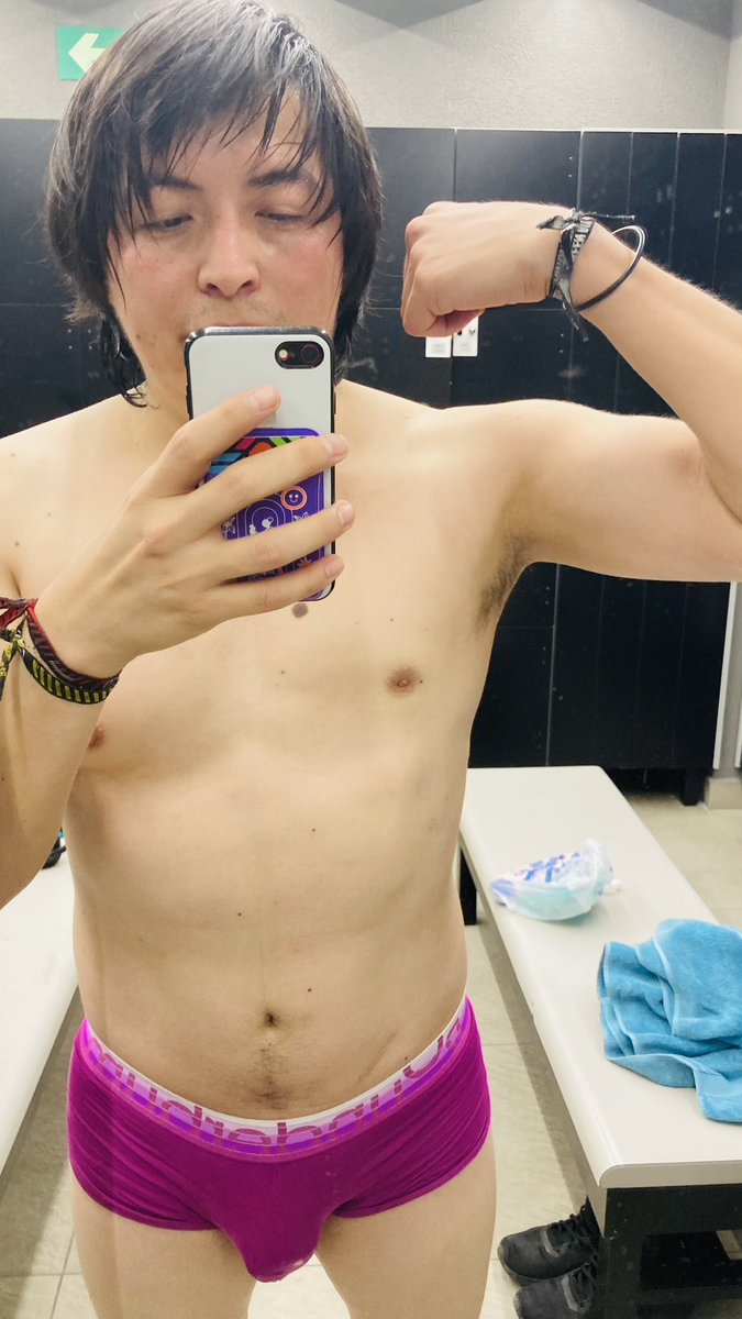 leaving1_'s tweet photo. Violeta o azul ?
#Gymbro #gymmotivation #gymrat #gymlife https://t.co/mNFJWTC0si