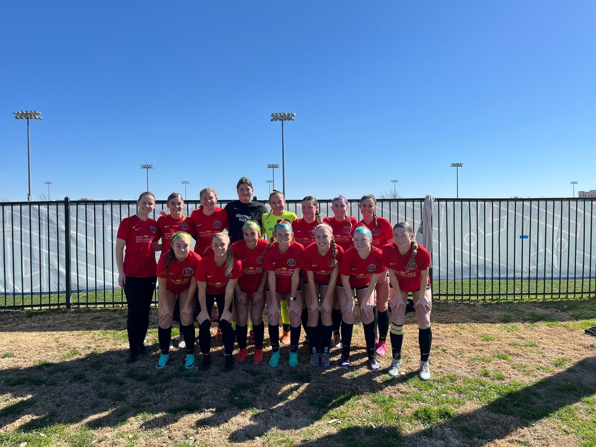 We finished the #ECNLDTX showcase strong with a 2-1 victory. Both goals by @ashlynfrancis8 , assists by @chloehim19 and @izzyhappe6 . Thank you to all of the coaches that came out and watched us play this weekend. Safe travels home. @ECNLgirls