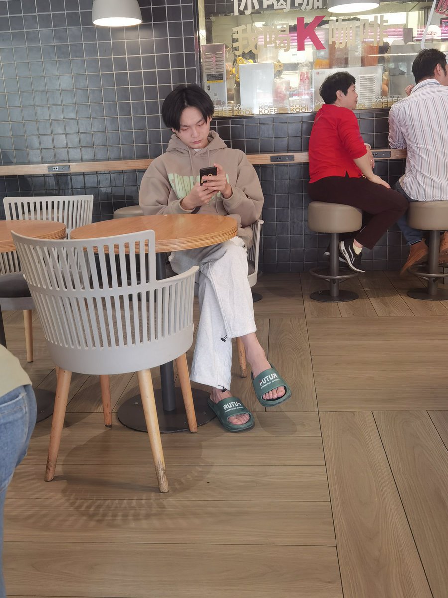 小乌云 tweet media
