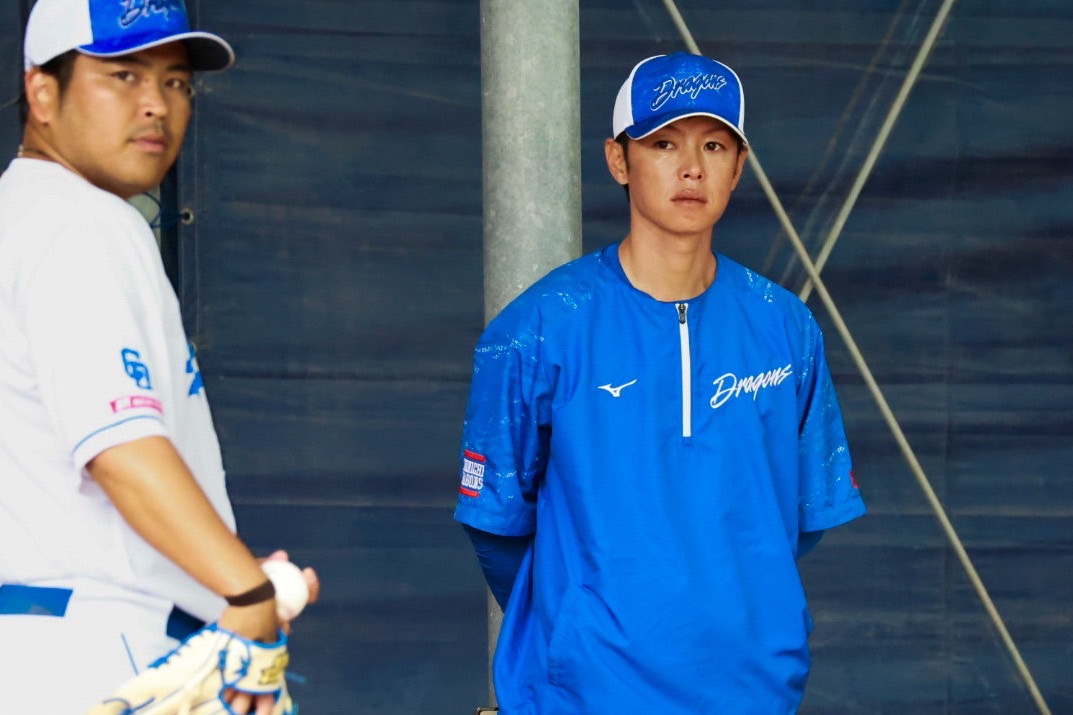 中日ドラゴンズ 浅尾拓也2軍コーチ 現役時ユニフォーム ほぼ未