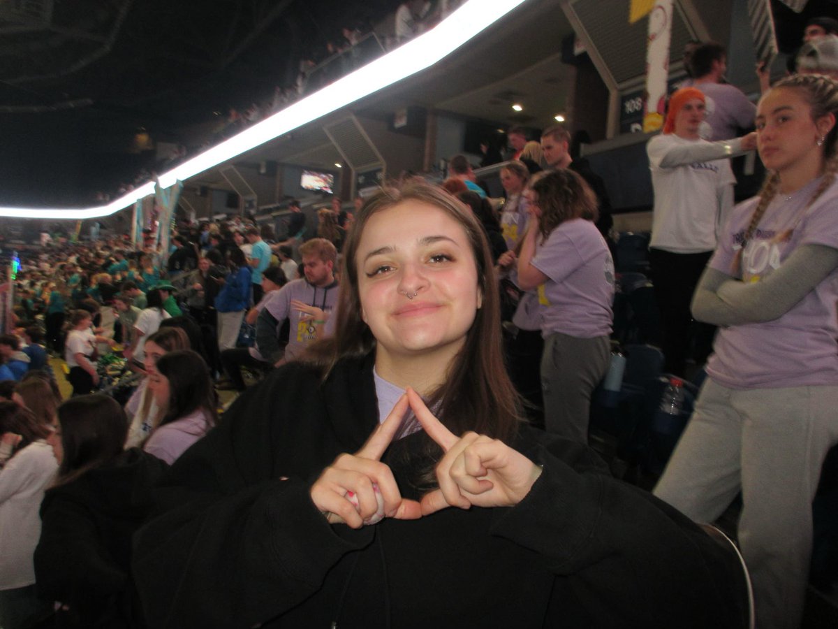 HerCampusPSU's tweet photo. HC @ PSU x @THON! So incredibly proud of our members &amp; this community. 

$16.9 million #FTK! 🎗️💓💫 https://t.co/8Itv35tzCa