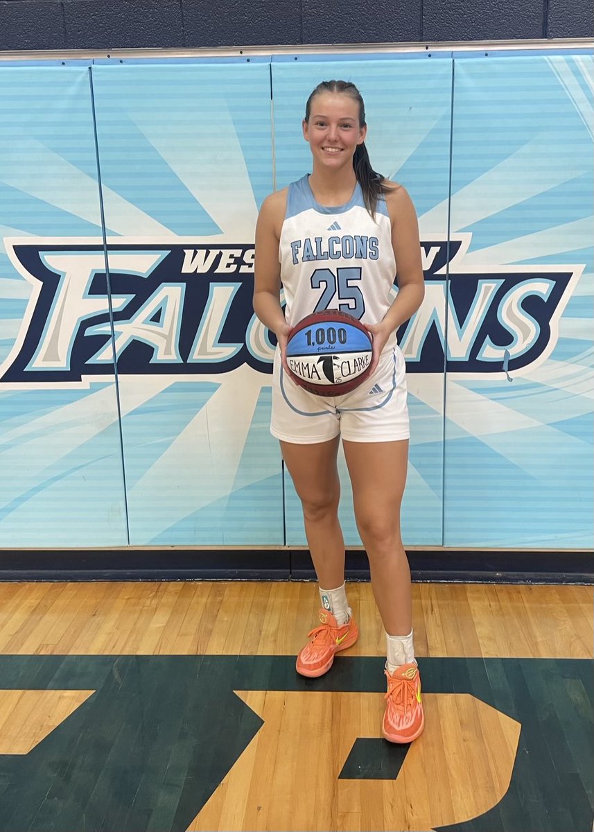 mikelondonpost3's tweet photo. Emma Clarke honored. https://t.co/KQ84l9FS8r