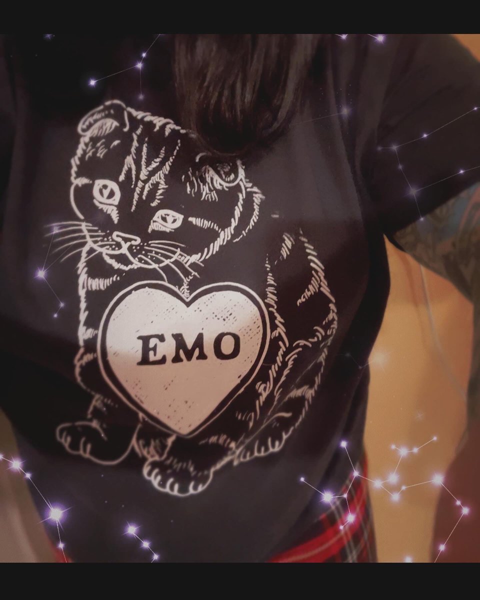 JolieRuin's tweet photo. 😿Emo Cat TShirt!!!😿
https://t.co/bfVyURNZyt
🖤
Colors: Black, white or pink💕sizes:Small-5X

#tshirt #DIY #punkrock #screenprinting #riotgrrrlpress #riotgrrrl  #girlstothefront #valentine #valentinesday #cat #emo #emocat #catart #kitty #kittycat #cheerupemokid #putacatonit https://t.co/gpg1CAnF7H